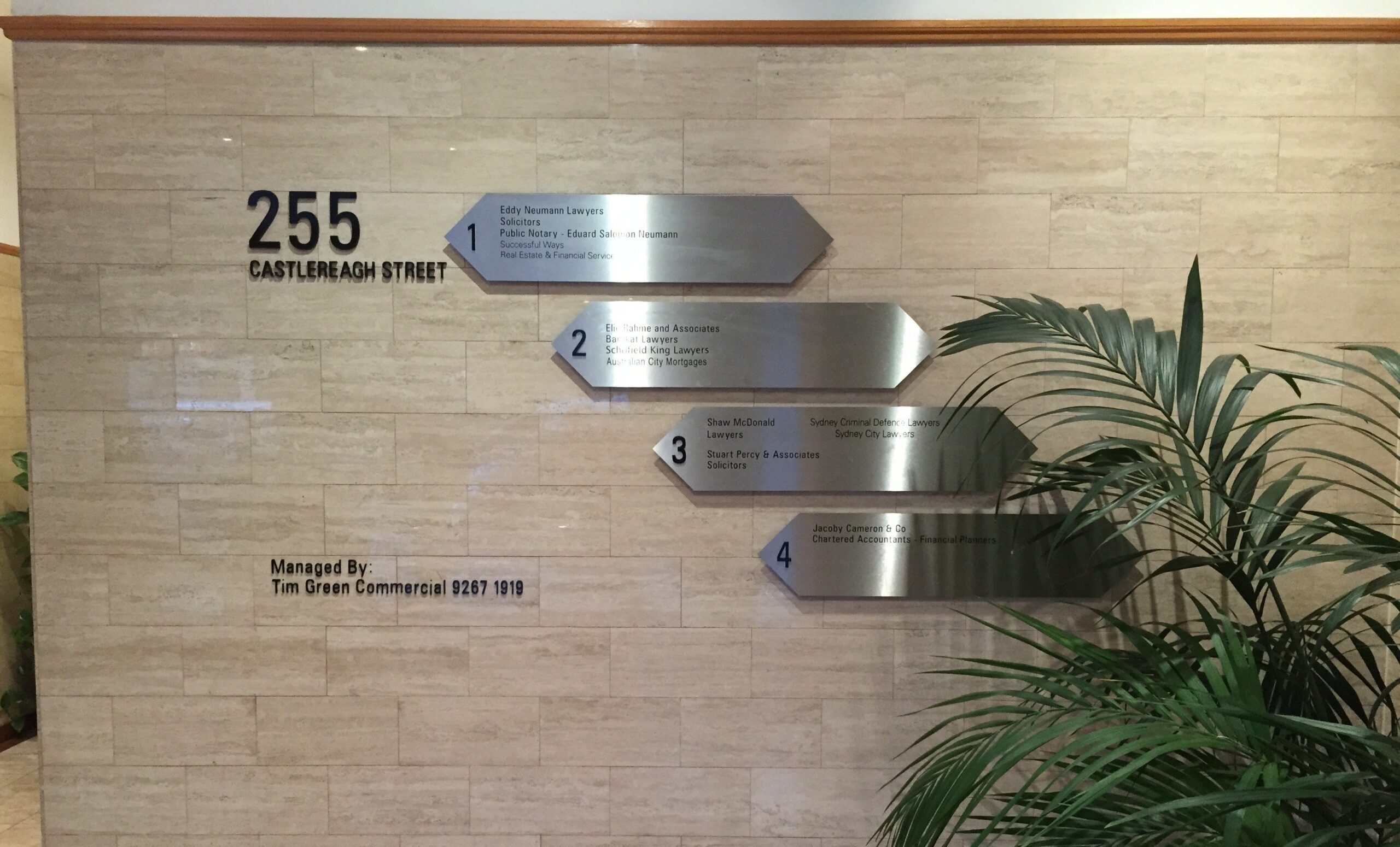 019d0507-7a40-7180-bc36-c2e2174ca415 Wayfinding Signs